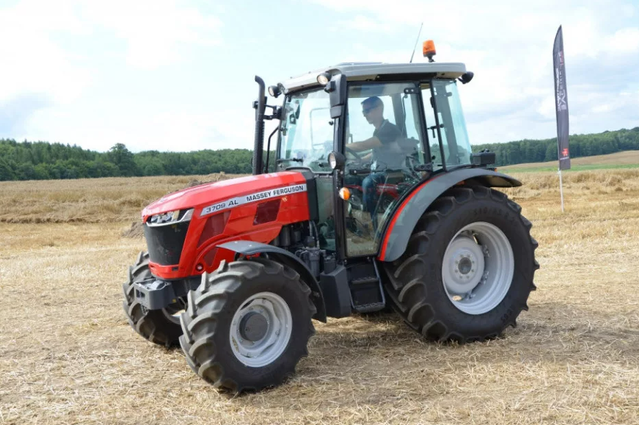 Massey Ferguson запускает серию тракторов MF 3700 предназначенных для виноградников и фруктовых садов